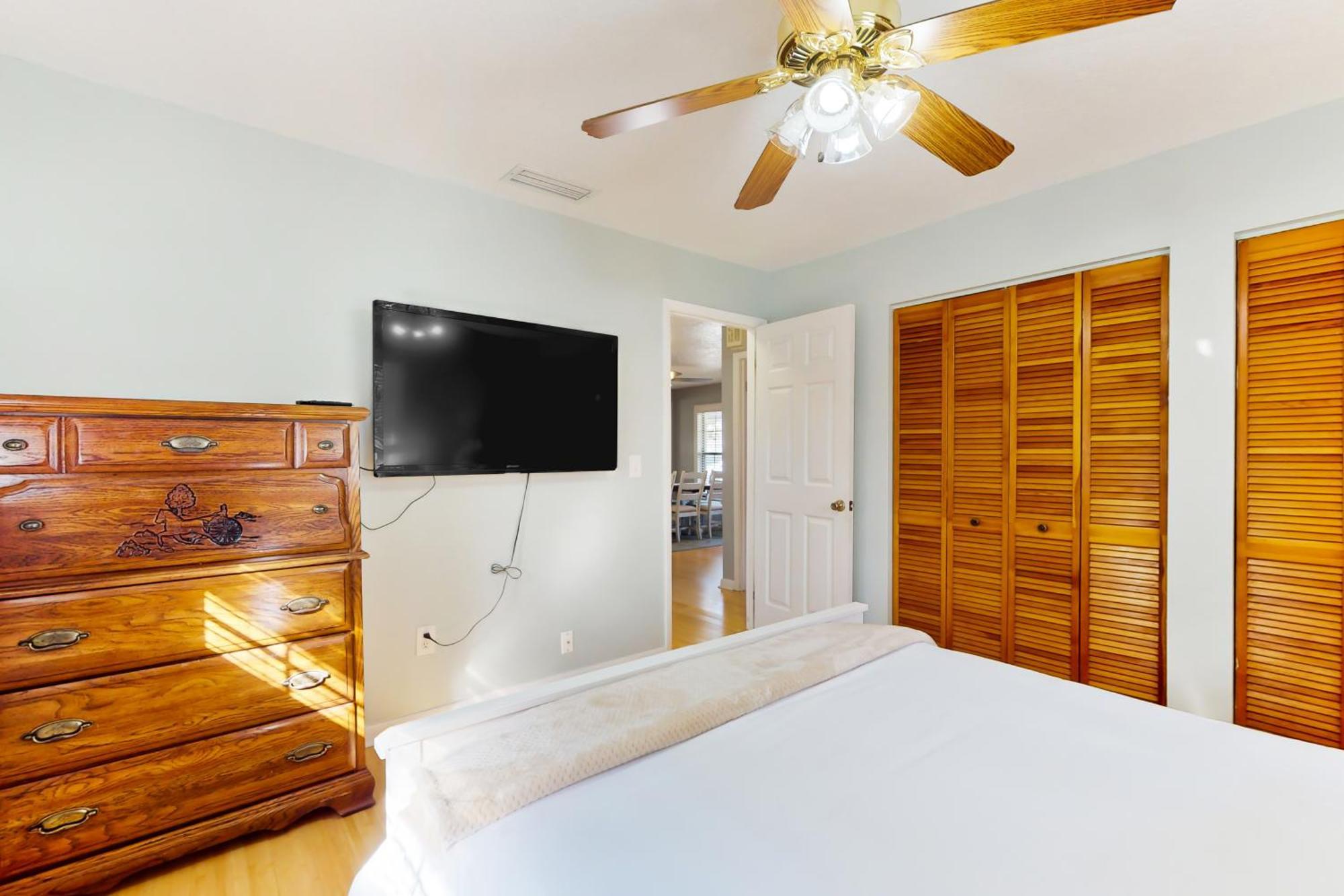 Sunset Breeze Villa Butler Beach Exterior photo