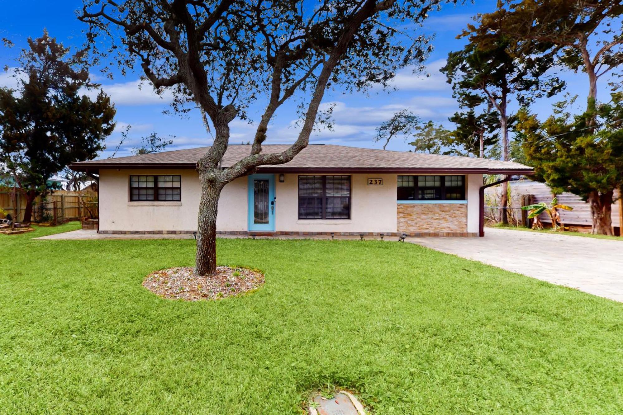 Sunset Breeze Villa Butler Beach Exterior photo
